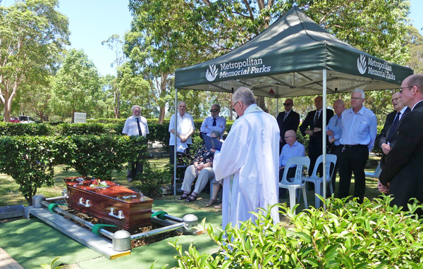 1225 SM T Garrett funeral 15